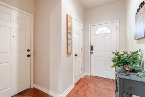 Peaceful Serene Great Location and Amenities House in San Antonio