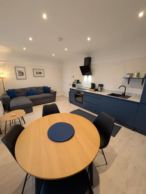 Living room, Dining area, kitchen