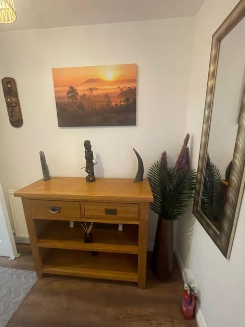 Flat in Filton Mod Rolls Royce gkn Apartment in Bristol