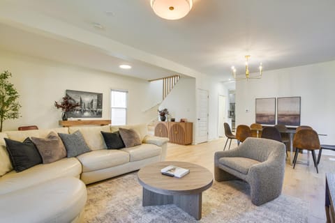 Shop, Dine and Unwind Oak Park Home with Private Yard House in Oak Park