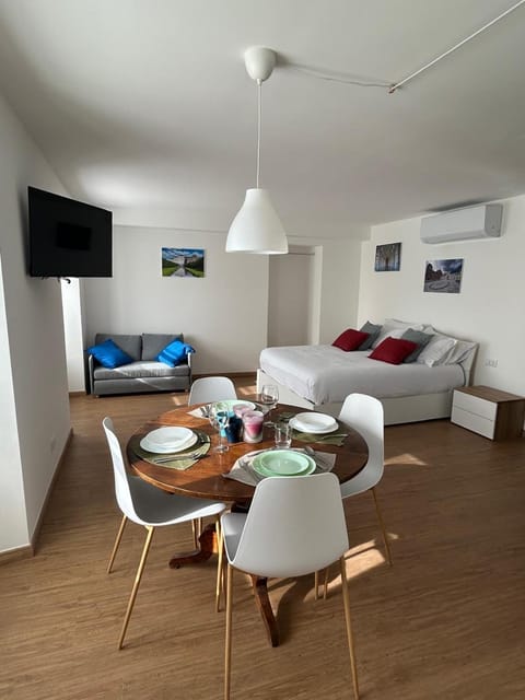 Communal lounge/ TV room, Seating area