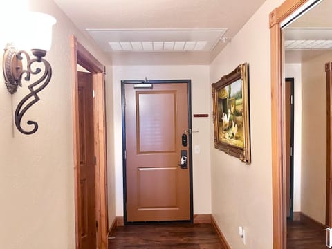 Comfortable Double Queen Suite Near Park City & Ballerina Farms #1055 Apartment in Midway