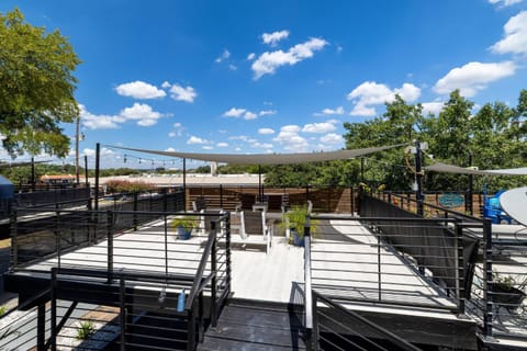 Patio, Balcony/Terrace, Seating area, Family