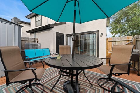 Jax Beach Townhouse - Steps to the Shore & Sunrise Views House in Jacksonville Beach