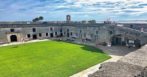 Beachside Getaway - Heated Pool - By Vilano Beach House in Vilano Beach