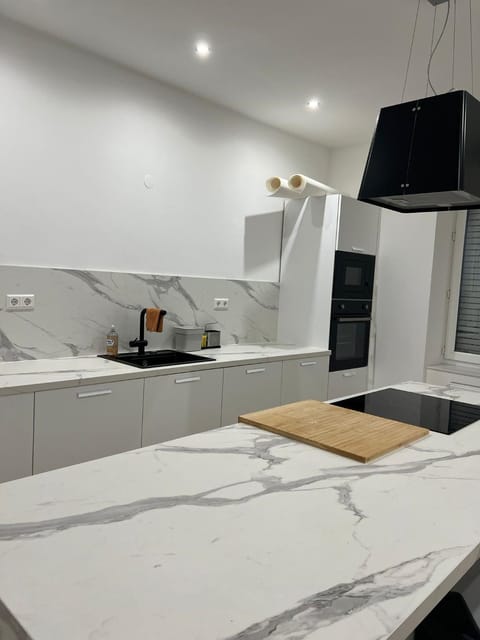 Chambre Élégance et confort a Esch Bed and Breakfast in Luxembourg District, Luxembourg