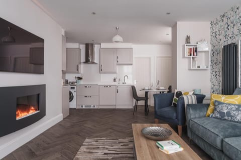 Living room, Dining area, kitchen
