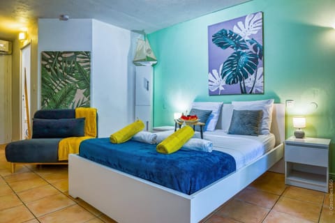 Seating area, Bedroom