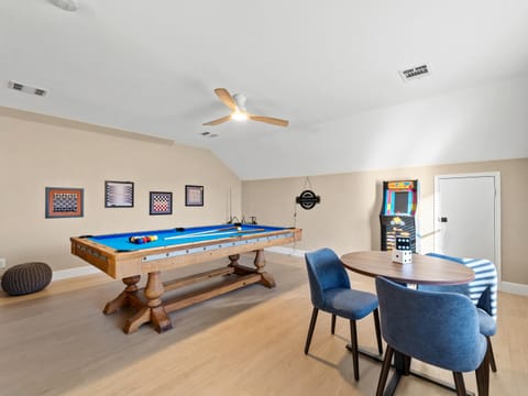Boho Dreamscape 4BD Game Room Pool House in The Colony
