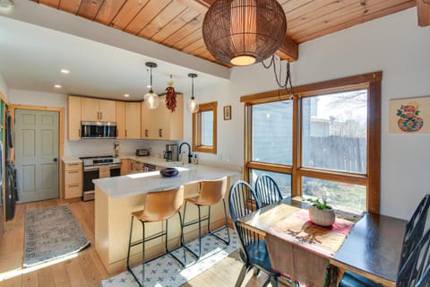 Group Ski Retreat Drive to Beaver Creek and Vail! House in Eagle