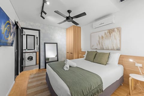 Bed, Photo of the whole room, air conditioner