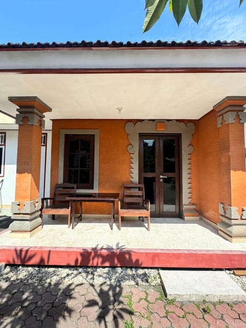Warmadewa 7, Sanur Guesthouse near beach Apartment in Denpasar