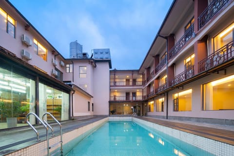 Pool view, Swimming pool, Swimming pool