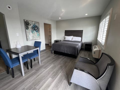 Seating area, Bedroom
