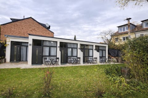 Property building, Spring, Day, Garden, Garden view