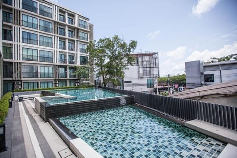 Property building, Swimming pool