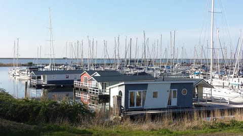 Property building, Day, Summer, View (from property/room), Other, Photo of the whole room, On site, Text overlay, Garden view, Lake view, Landmark view, River view, Sea view, Family