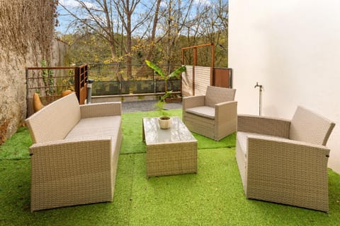 Patio, Spring, Day, View (from property/room), Balcony/Terrace, Seating area, Garden view