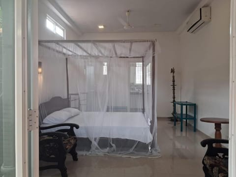 Photo of the whole room, Bedroom, air conditioner