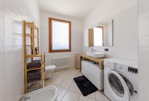 La Rondinella 2 bedr apt 10 min from Bernina Exp Apartment in Province of Brescia