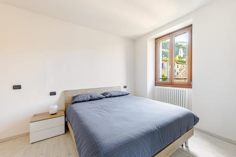 La Rondinella 2 bedr apt 10 min from Bernina Exp Apartment in Province of Brescia