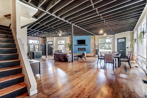 Dayton Loft close to DT Oregon UD House in Kettering