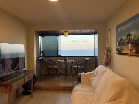 Communal lounge/ TV room, TV and multimedia, Living room, Seating area, Sea view