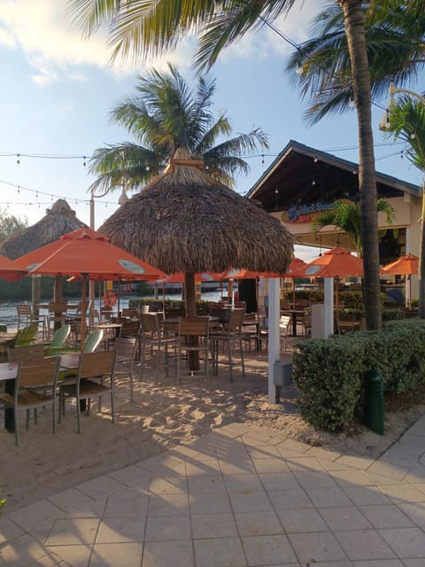 The Hollywood Beach Experience House in Hollywood