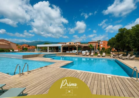 Property building, Swimming pool