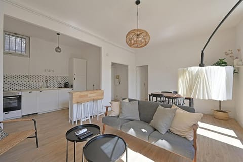 Living room, Seating area, stove