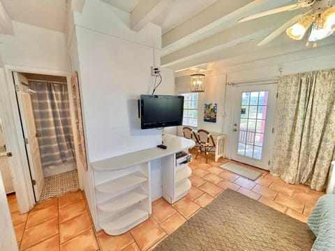 Baked Beach Bungalow House in Saint George Island