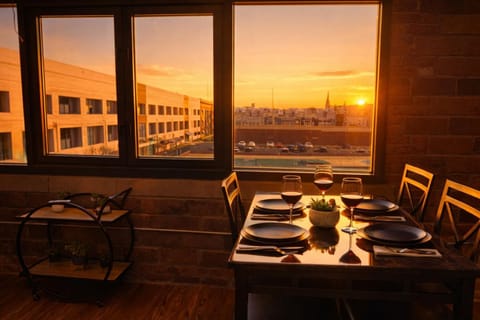 Downtown Loft By Cedar Point Sports Force! House in Sandusky