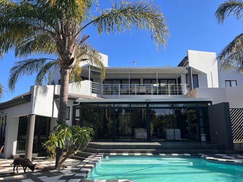 2 on Aurora Island House in Cape Town