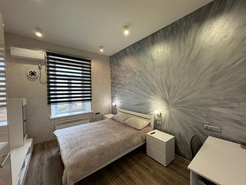 Bed, TV and multimedia, Photo of the whole room, Bedroom, internet, wardrobe, air conditioner