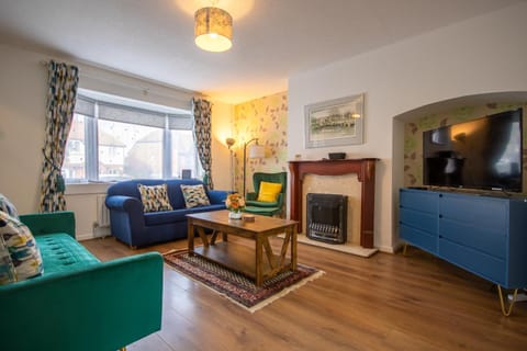Communal lounge/ TV room, Living room
