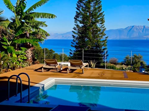 Patio, Day, Natural landscape, Mountain view, Pool view, Sea view, Swimming pool, sunbed