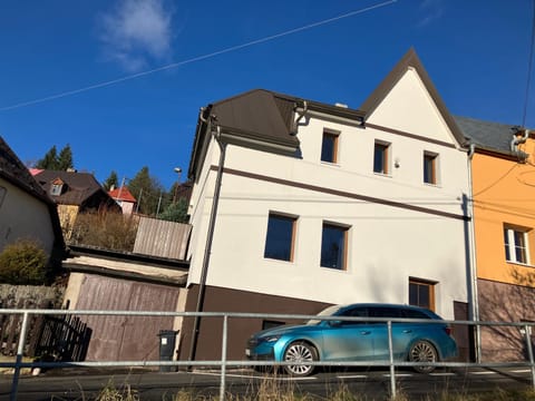 Property building, Parking