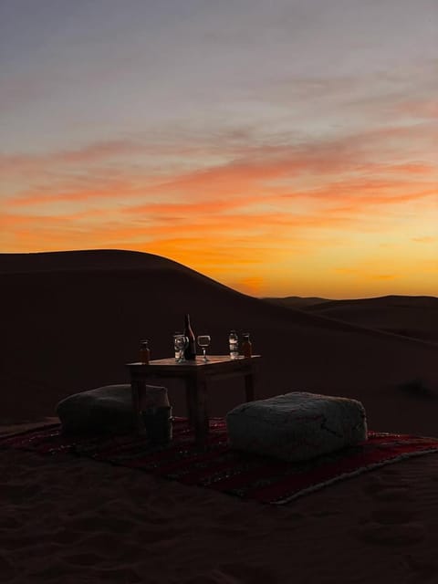Day, Natural landscape, Dining area, Sunrise, Sunset