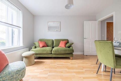 Cosy apartment in the heart of ballyclare House in Northern Ireland