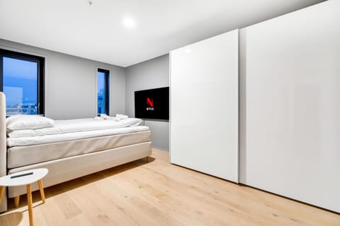 Arctic Premium Horizon l Sea View l Balcony Apartment in Tromso