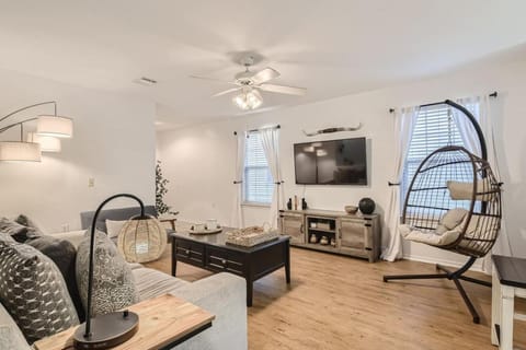 ENCANTO House in Austin