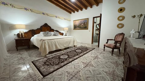 Bed, Living room, Photo of the whole room