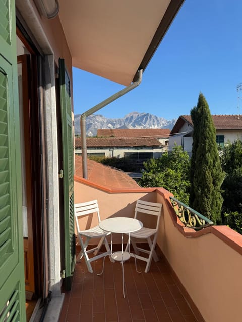 Joe's apartments Bed and Breakfast in Marina di Carrara