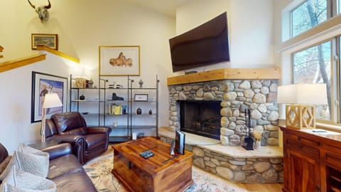 Bridgepoint Condo 16 House in Ketchum