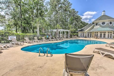 World Tour 2BR Golf View Pool & Patio House in Carolina Forest