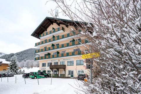 Property building, Winter