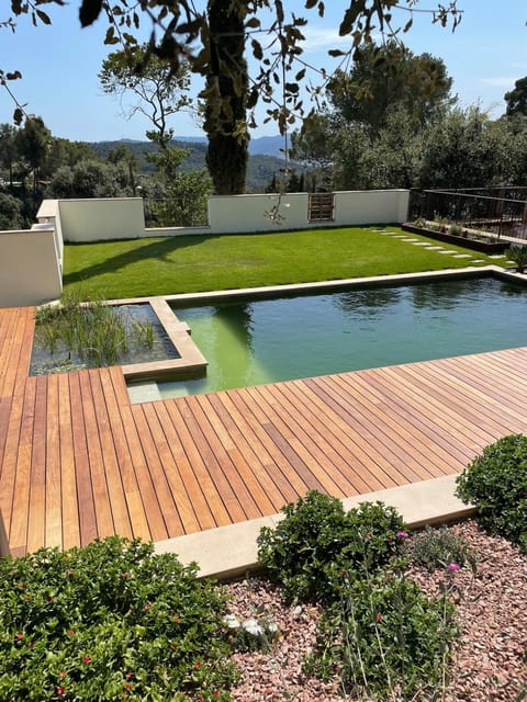 Day, Natural landscape, Garden, Garden view, Pool view, Swimming pool, Swimming pool