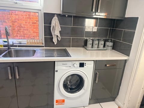 Pat Signature Stays House in Northampton