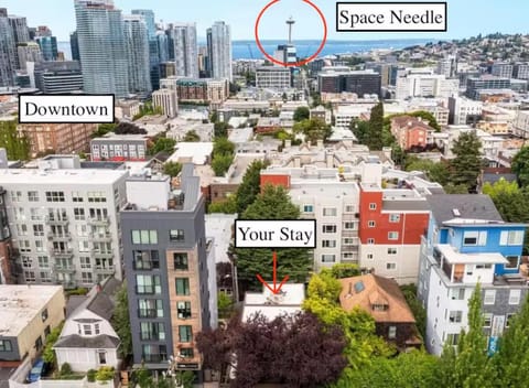 Bright Modern 2BR Walk Everywhere on Capitol Hill Apartment in South Lake Union