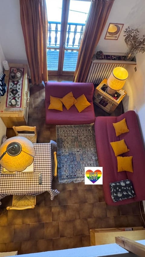 Facing the Sestriere Ski Slopes Apartment in Piedmont